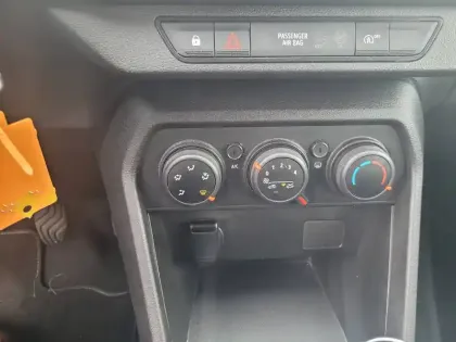 Photo 7 Dacia Sandero  SCe 65 - 22