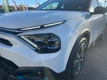 Photo 7 Citroën C4 e- 136 ch Automatique