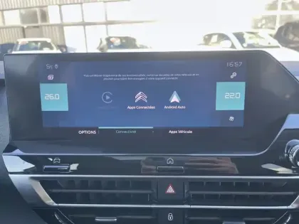 Photo 26 Citroën C4 e- 136 ch Automatique