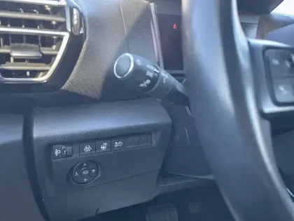 Photo 20 Citroën C4 e- 136 ch Automatique