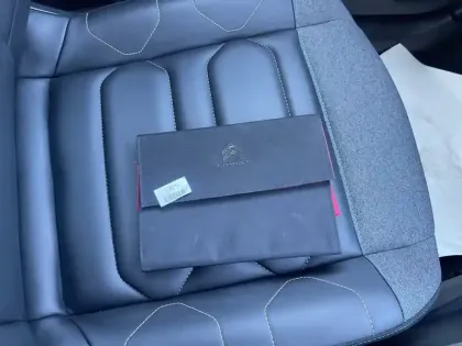 Photo 27 Citroën C4 e- 136 ch Automatique