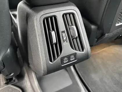 Photo 79 BMW Serie 2 Active Tourer 225e xDrive 245 ch DKG7