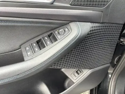 Photo 77 BMW Serie 2 Active Tourer 225e xDrive 245 ch DKG7