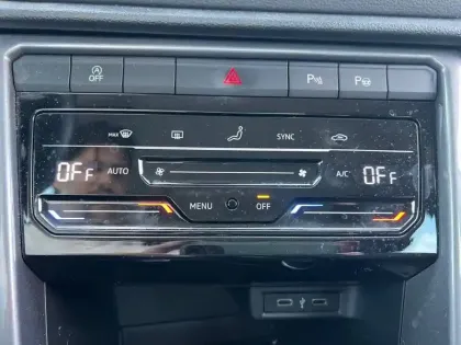 Photo 22 Volkswagen T-roc  1.5 TSI EVO 150 Start/Stop BVM6