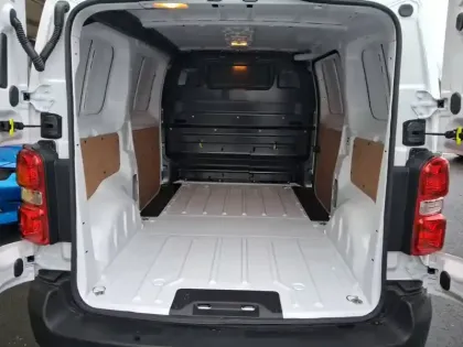 Photo 5 Peugeot Expert  FGN M BLUEHDI 145 S&S EAT8