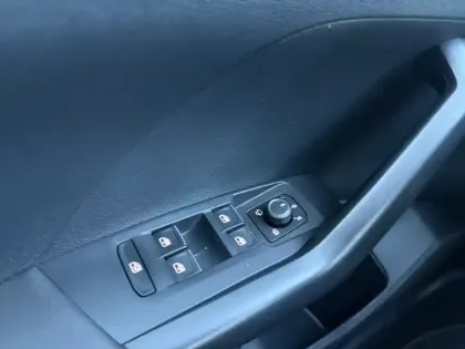 Photo 23 Volkswagen T-cross  1.0 TSI 110 Start/Stop BVM6