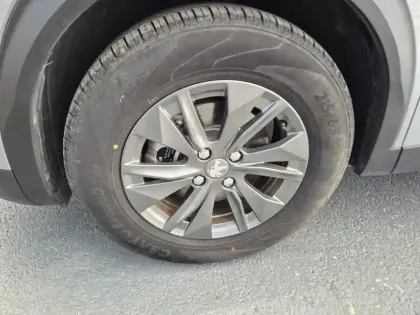 Photo 25 Peugeot 2008  Electrique 136 ch