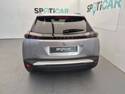 Photo 19 Peugeot 2008  Electrique 136 ch