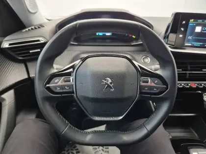 Photo 30 Peugeot 2008  Electrique 136 ch