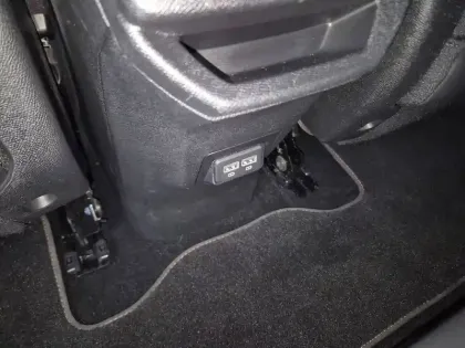 Photo 38 Peugeot 3008  Hybrid 225 e-EAT8