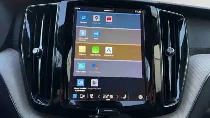 Photo 11 Volvo Xc60  T8 Recharge AWD 303 ch + 87 ch Geartronic 8