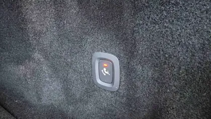 Photo 7 Volvo Xc60  T8 Recharge AWD 303 ch + 87 ch Geartronic 8