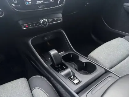 Photo 13 Volvo Xc40  B3 163 ch DCT7