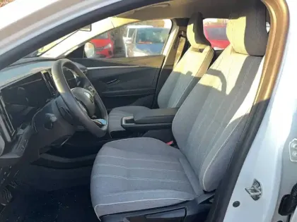 Photo 8 Renault Megane  E-Tech EV60 130ch super charge