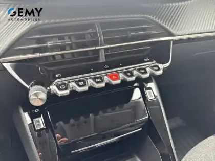 Photo 16 Peugeot 208  PureTech 100 S&S BVM6