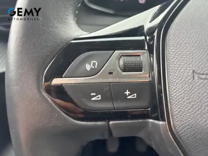 Photo 18 Peugeot 208  PureTech 100 S&S BVM6