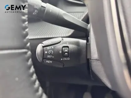 Photo 20 Peugeot 208  PureTech 100 S&S BVM6