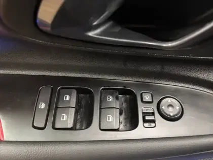 Photo 19 Hyundai I20  1.0 T-GDi 100 Hybrid 48V