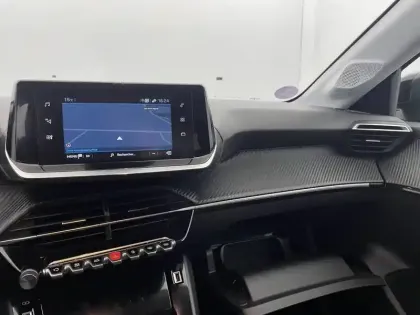 Photo 27 Peugeot 208  PureTech 100 S&S BVM6