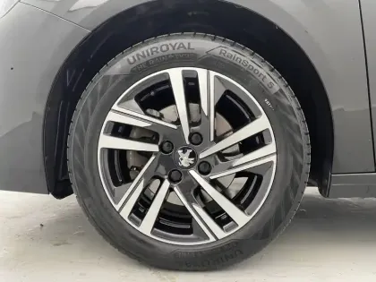 Photo 18 Peugeot 208  PureTech 100 S&S BVM6