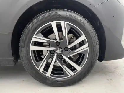 Photo 16 Peugeot 208  PureTech 100 S&S BVM6