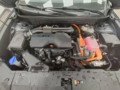 Photo 40 Hyundai Tucson  1.6 T-GDI 230 Hybrid BVA6