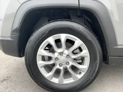 Photo 80 Jeep Compass  1.3 GSE T4 190 ch PHEV AT6 4xe eAWD