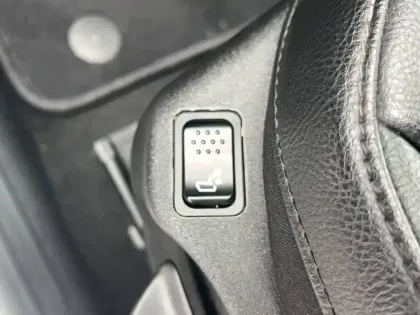 Photo 88 Jeep Compass  1.3 GSE T4 190 ch PHEV AT6 4xe eAWD