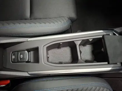 Photo 46 Renault Clio  E-Tech full hybrid 160 ch