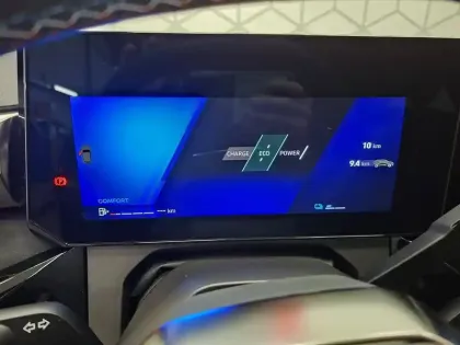 Photo 29 Renault Clio  E-Tech full hybrid 160 ch