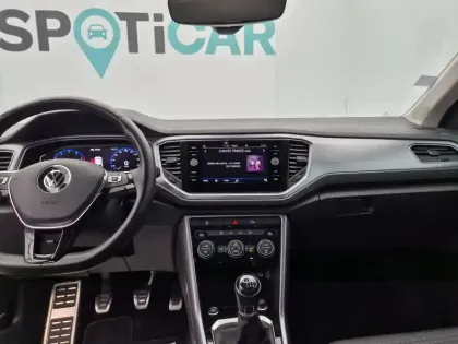 Photo 22 Volkswagen T-roc  1.0 TSI 110 Start/Stop BVM6