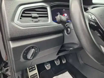 Photo 37 Volkswagen T-roc  1.0 TSI 110 Start/Stop BVM6