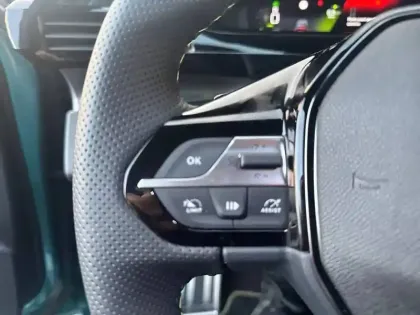 Photo 20 Peugeot 308  SW BlueHDi 130ch S&S EAT8