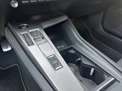 Photo 13 Peugeot 308  SW BlueHDi 130ch S&S EAT8