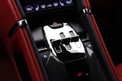 Photo 10 Ferrari Roma  V8 4.0 620ch