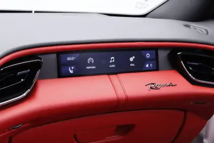 Photo 18 Ferrari Roma  V8 4.0 620ch