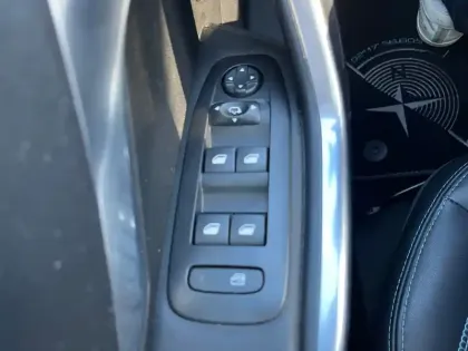 Photo 17 Peugeot 2008  110ch S&S BVM6