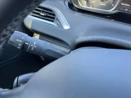 Photo 25 Peugeot 2008  110ch S&S BVM6