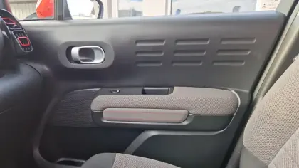 Photo 24 Citroën C3 Aircross  BlueHDi 100 S&S BVM6