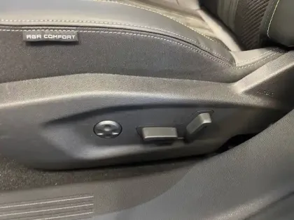 Photo 24 Peugeot 408  Electrique 58 kWh 210ch