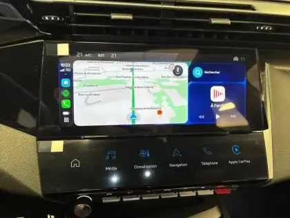 Photo 14 Peugeot 408  Electrique 58 kWh 210ch