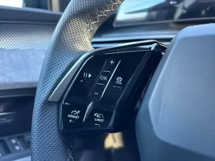 Photo 18 Peugeot 5008  Hybrid 145 e-DCS6