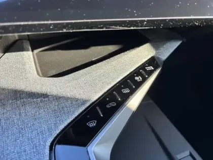 Photo 17 Peugeot 5008  Hybrid 145 e-DCS6