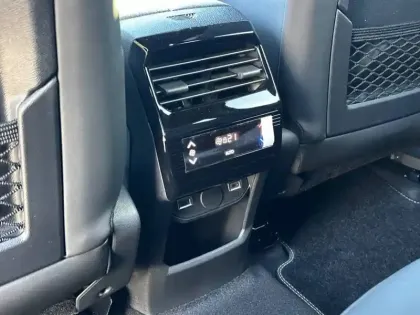 Photo 26 Peugeot 5008  Hybrid 145 e-DCS6