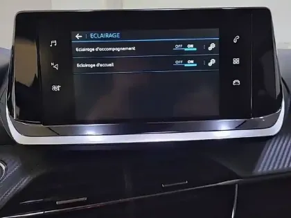 Photo 42 Peugeot 208  BlueHDi 100 S&S BVM6