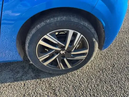 Photo 12 Peugeot 208  BlueHDi 100 S&S BVM6