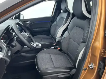 Photo 17 Renault Captur  E-Tech 145 - 21