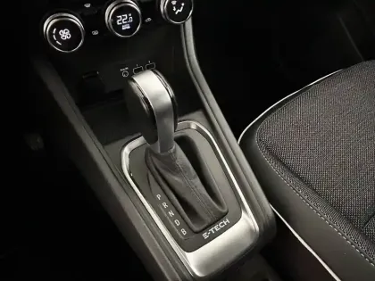 Photo 56 Renault Captur  E-Tech 145 - 21