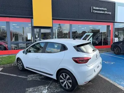 Photo 39 Renault Clio  E-Tech full hybrid 145