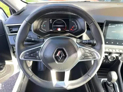 Photo 13 Renault Clio  E-Tech full hybrid 145